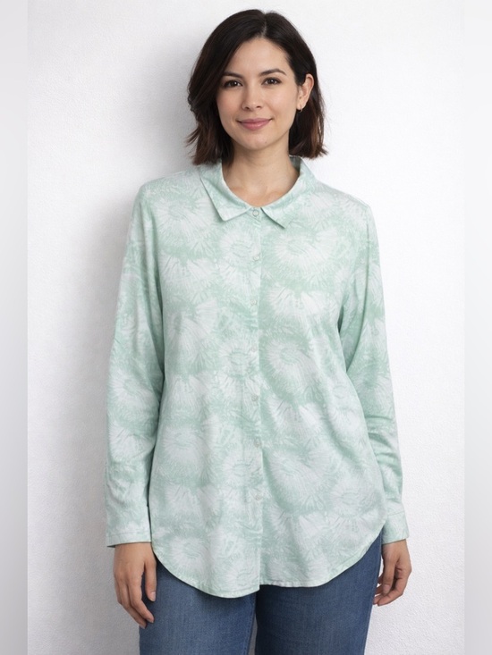 LuLaRoe Tops - NWOT LuLaRoe Valentina Button‎ Front Tunic Top Shirt Large Green/White Casual